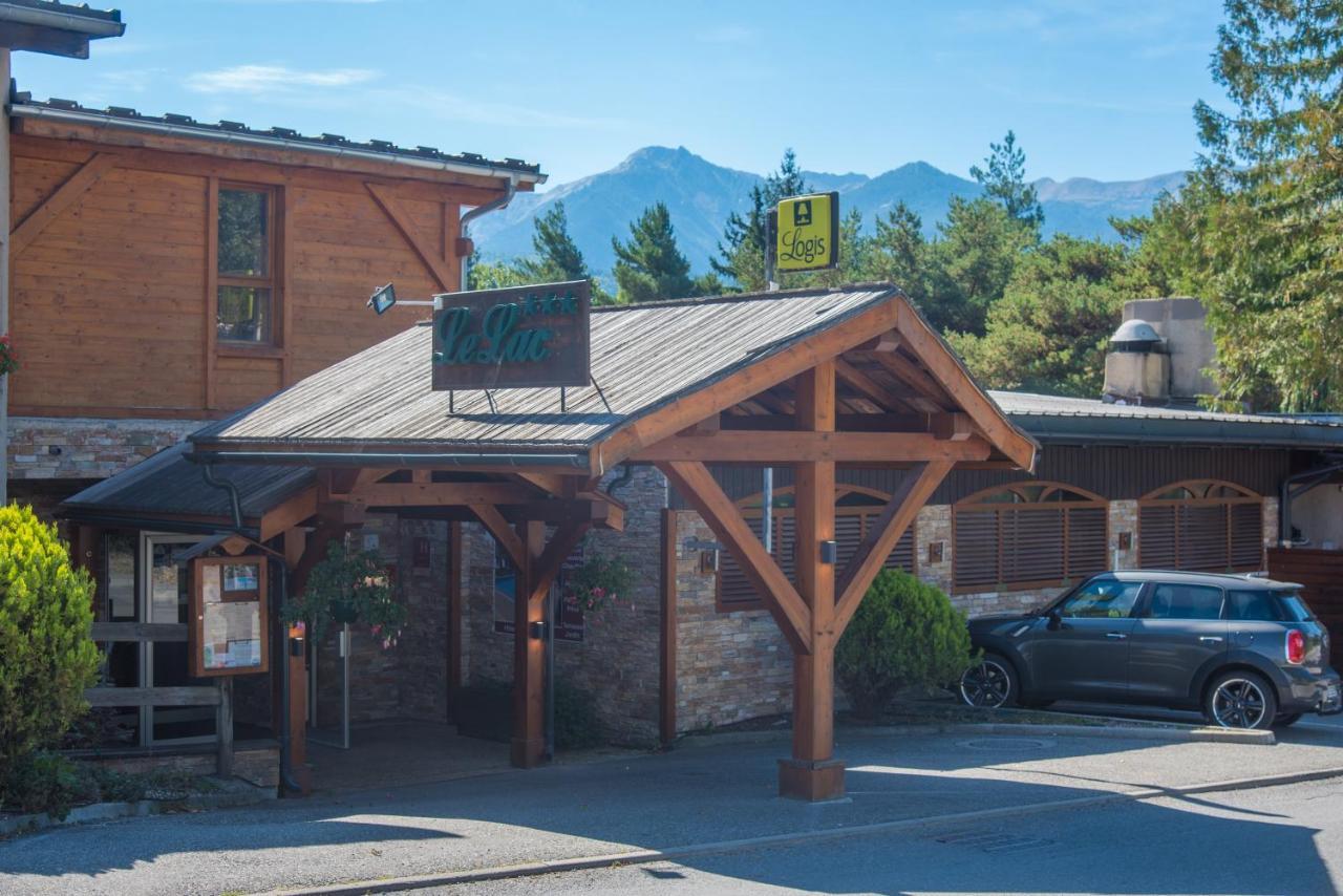 Logis Hotel Le Lac Амбрюн Екстериор снимка